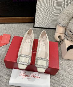 Top Qualityroger Vivier Fw25 Mew Arrival～RV Classic Series | Crystal Diamond Buckle Thick Custo m6cfkdw3