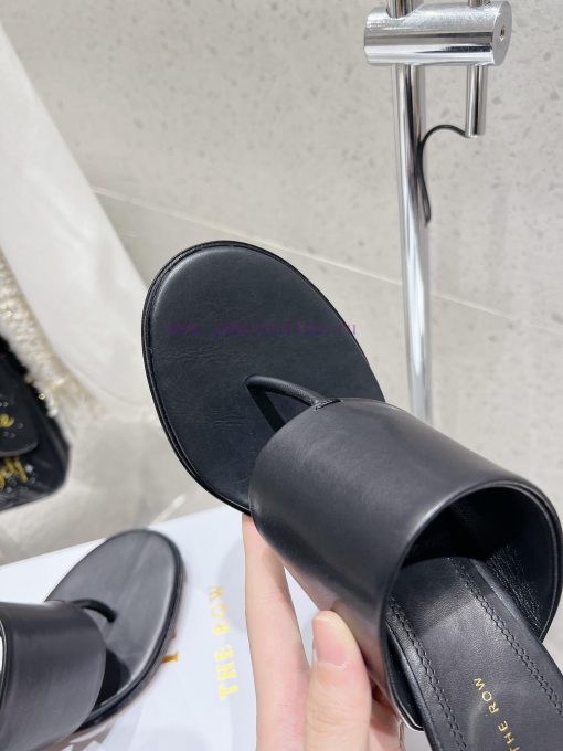 Therow Flat Slippers Flip Flops High-heeled SlippersYou Will Be Amazed By This Pair Of Slippers q3fnfvva - Image 9