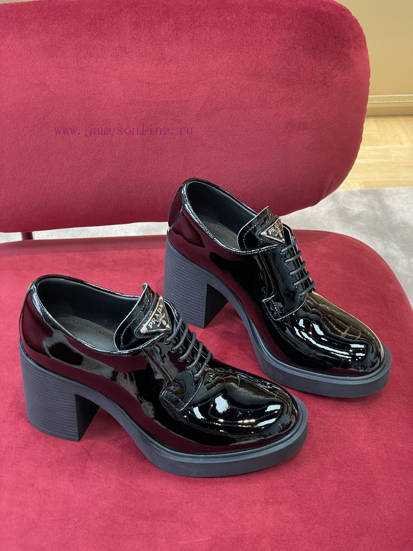 𝐏𝐑𝐀𝐃𝐀 Top Tier Heavyweight Launches The Latest Thick Soled Loafers Series Which Has Flooded Var 56c16izf - Image 3