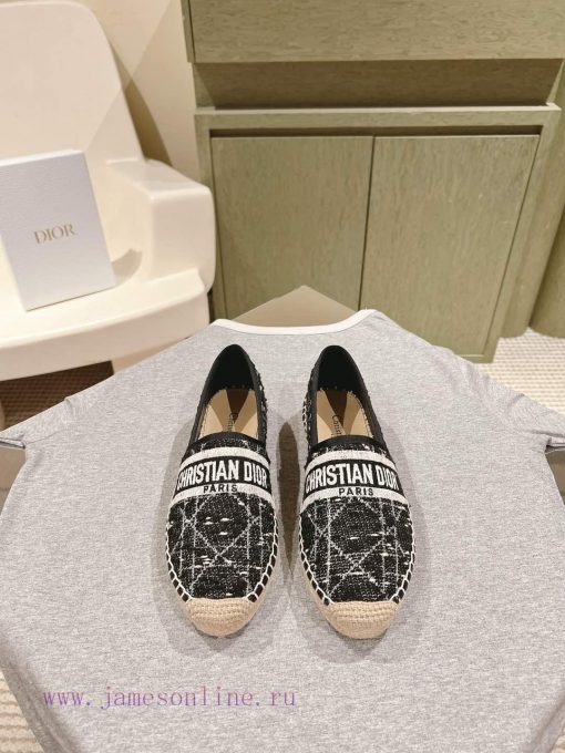 | ²⁰²5 𝐬𝐬  🤍🤎Dior DIOR's Popular Fishing Shoes In Early Spring Are Simple Stylish And Timeless 9tk79ve0