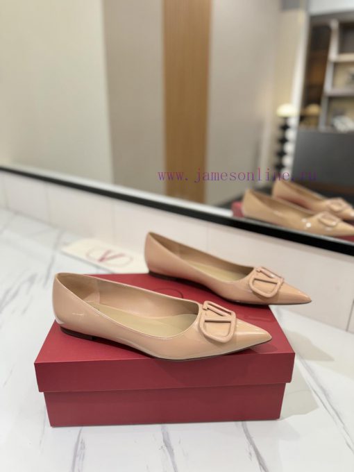 Valentino Launches A New Single Shoe Collection Featuring Flat Heeled Pointed V-button SandalsT 0fg9qpdk - Image 2