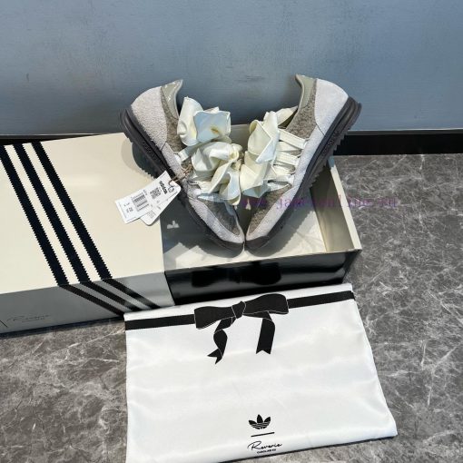 Top Of The Line Caroline Hu X Adidas Originals SL 72 OG Grey ️ The Upper Is Made Of Wool Like M sv8zj8zv - Image 6