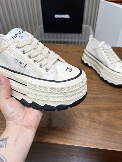 - Top TierChanel -2025 Biscuit ShoesTop Casual Sports ShoesThis Classic Design Features A Shoe 1rvr4f9d - Image 6