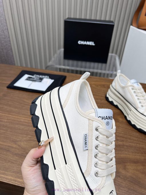 - Top TierChanel -2025 Biscuit ShoesTop Casual Sports ShoesThis Classic Design Features A Shoe 1rvr4f9d - Image 10