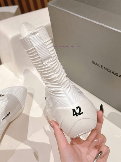 Male+20 𝐁𝐚𝐥𝐞𝐧𝐜𝐢𝐚𝐠𝐚 𝐗 𝐔𝐧𝐝𝐞𝐫 𝐀𝐫𝐦𝐨𝐮𝐫  Balenciaga Collaborates With Andema Couple To Create Flying bsyq63nh - Image 8