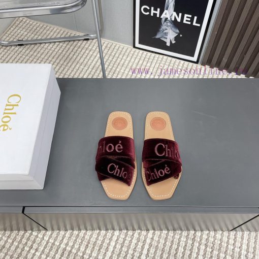 Top TierChIoe Chloe 2025 Vs Spring/Summer New Cool Drag SeriesLetter Flat Bottomed CoolerClassi az69f0cz - Image 2