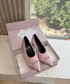Givenchy Women's Show Ring Decorative High Heels BE402YE High Heels Single Shoes Sandals Are Th d9c8prni