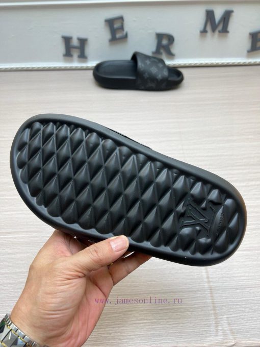 Louis Vuitton Men's Slippers A Popular Item On The LV Official Website Are Now Available For Sa l5w46a45 - Image 10