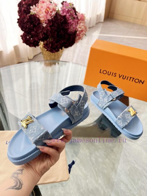 Louis Vuitton's Multi Colored Optional New Slippers Are On The Market With 11 High-end Customiz jd16h2tr - Image 3