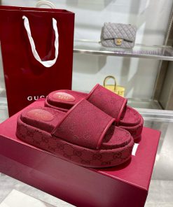 Top Selling 2025 Women's New GG Gucci Thick Soled SandalsThe Iconic Gucci Logo And Exquisite Pa 0nlg1h6r