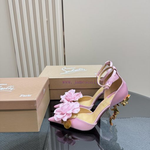 Top TierChristian Louboutin Spring/Summer 2025Yang Mi The Global Brand Spokesperson For Loubout wxry9hcf