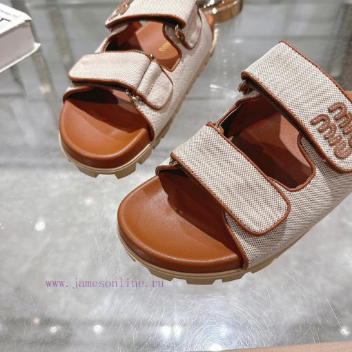 Miu Miu 2025 Spring/Summer New SandalsRoman Thick Soled Velcro Sandals And Slippers Are The Lat 4v0s9o6c - Image 9