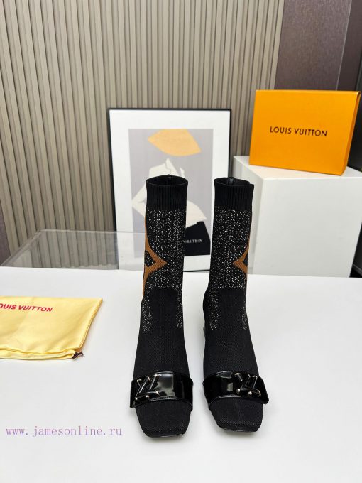 The Original LV 2025 Early Spring New Socks And Shoes Were Molded In Just Over Two Months And A aw975ahg - Image 2
