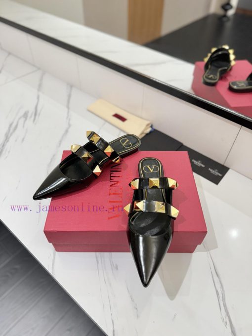 P𝑉𝐴𝐿𝐸𝑁𝑇𝐼𝑁𝑂 Valentino ͥThe New Season's Warren Slippers Are Also So Beautiful With A Unique Text vxckg2y9 - Image 6