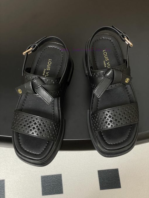 The New Maya Series Square Buckle Flat Strap Sandals From The Donkey BrandThis Maya Flatform Sa 4rxwh36t - Image 2