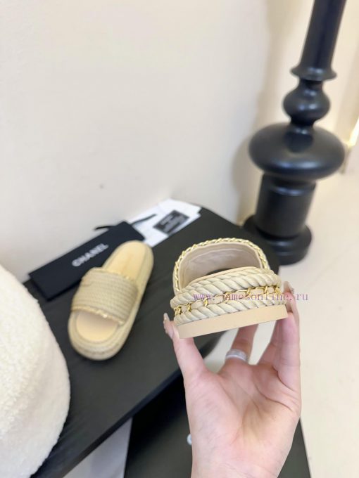 Chanel Early Spring New Double C Embroidered Flat Flat One Word SlippersThe Original Model 11 I q1vyetuj - Image 7