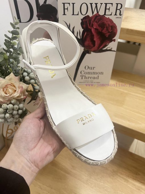 Prada/Prada In Early Spring 2025 This Grass Woven Shoe Comes With A Woven Round Toe Wedge Heel opj74vbm - Image 6