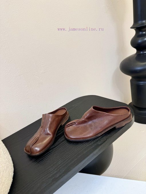 Top TierThe Men's Version Comes In Black 20𝙈𝙖𝙞𝙨𝙤𝙣𝙈𝙧𝙜𝙞𝙚𝙡 * 𝙈𝙈 6 Has Been Certified 𝟐𝟎𝟐𝙨𝐧𝐞𝐰Maison fr23hwbx - Image 4