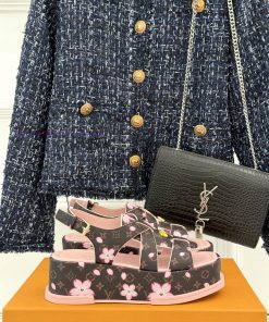 L * V Donkey Home Spring/Summer New Thick Bottom Beach SandalsThe Hottest Styles Of This Summer b7ihgvdy