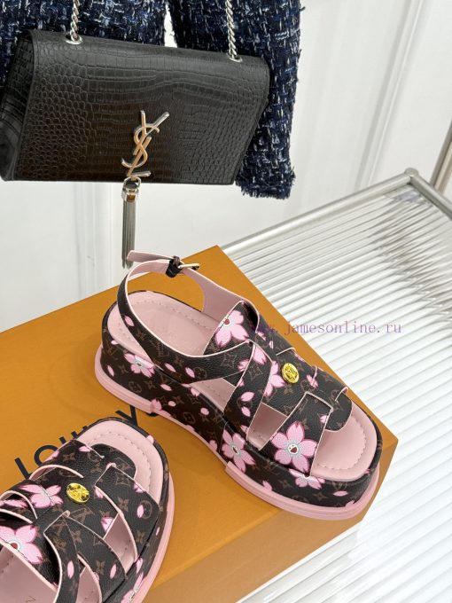 L * V Donkey Home Spring/Summer New Thick Bottom Beach SandalsThe Hottest Styles Of This Summer b7ihgvdy - Image 6