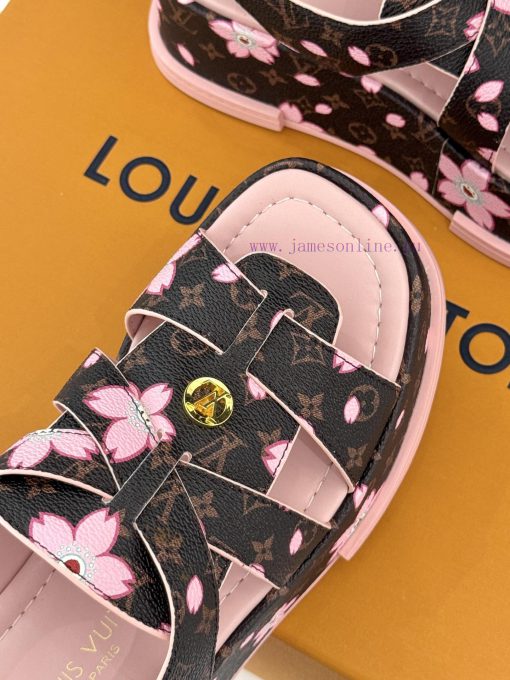 L * V Donkey Home Spring/Summer New Thick Bottom Beach SandalsThe Hottest Styles Of This Summer b7ihgvdy - Image 8