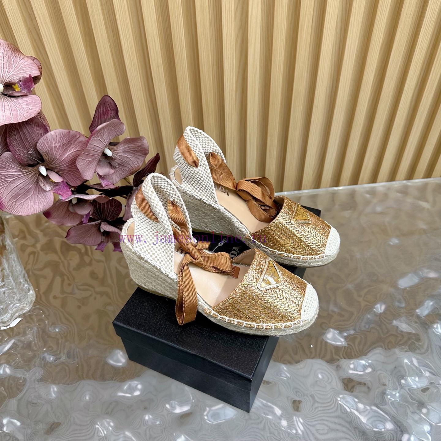 PRADA 2025 Early Spring New Fish Mouth Grass Weaving Fisherman's Shoes Single Shoes———————————— vg7n27j0