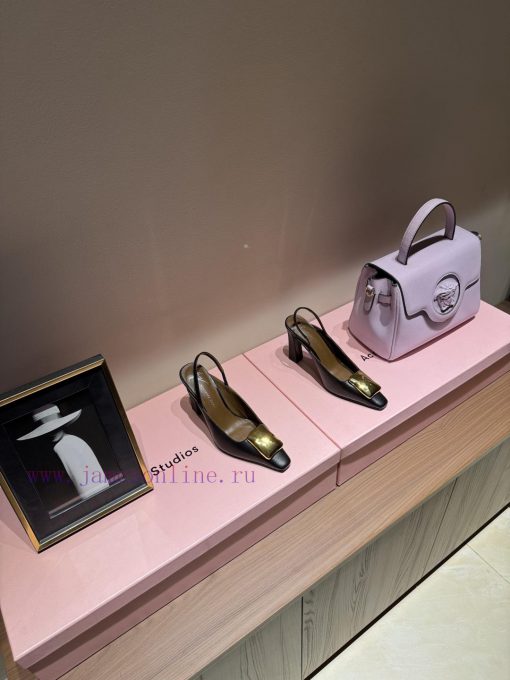 Giuseppe Zanotti Metal Buckle Square Toe Straight Strap Back Empty Fashion Runway SandalsGZ Sla cn3utjo0