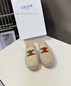 Celine's Spring/Summer Triumphal Arch Fisherman's Shoes Are In High Demand With Numerous Celebr mrk9au2p