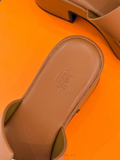 Herm è S/Herm è S Classic H Thick Bottom SlippersStill The Timeless Classic H-shaped DesignExtr momf7ar5 - Image 9