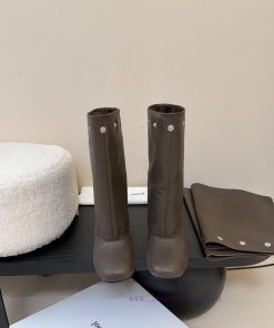 Paloma Wool New ProductsWearing Multiple Shoes With Neat Leather Stitching Rivets That Collide 6nfz6rox