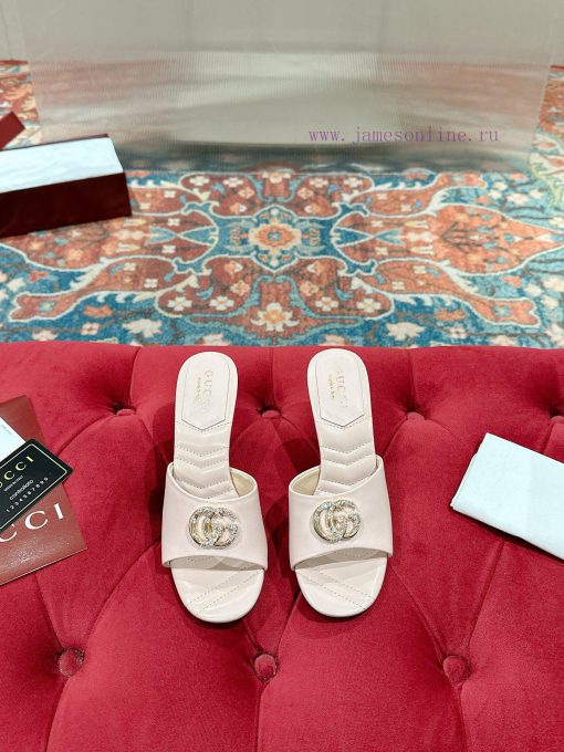 Gucci * 25 New Spring And Summer Open Toed Slippers Are Made Of Leather And Cleverly Use Design sexpmyn6 - Image 2