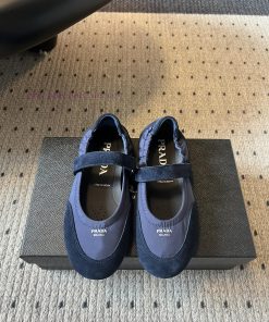 Top QualityPrada's New Women's Suede Patchwork Mary Jane ShoesPrada Adheres To The Design Philo 2nsf4mw7