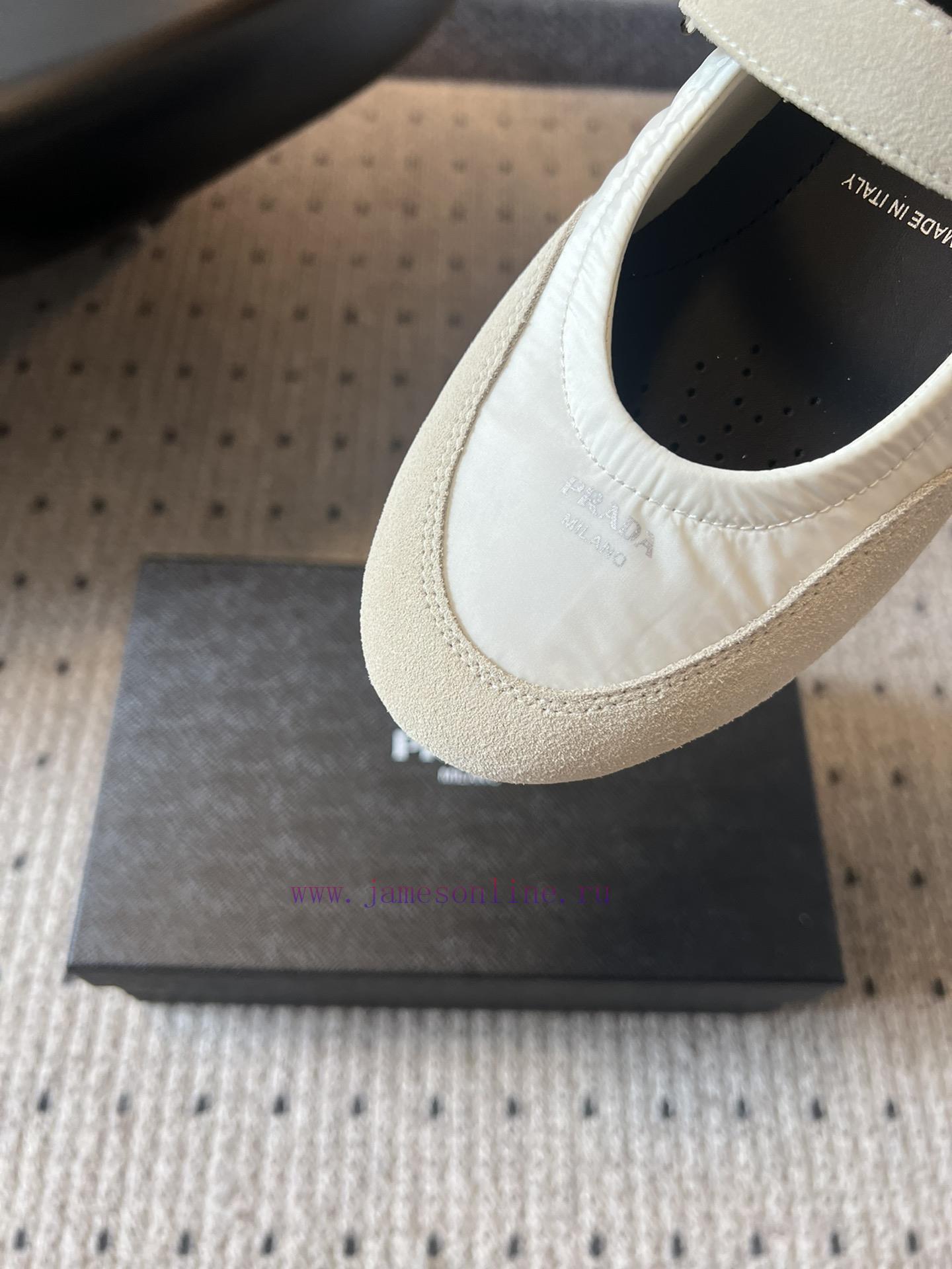 Top QualityPrada's New Women's Suede Patchwork Mary Jane ShoesPrada Adheres To The Design Philo bkjko3xk - Image 7