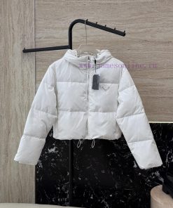 P-8511 New Down Jacket ️Prada Triangular Logo With Hat 90% White Goose Down Short Down Jacket qkg2hlhl