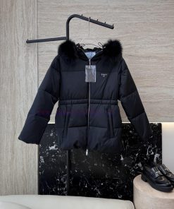 P-8512 New Down Jacket ️Prada Triangle Logo Oversized Fox Fur Collar 90% White Goose Down Sho wd17a0dc