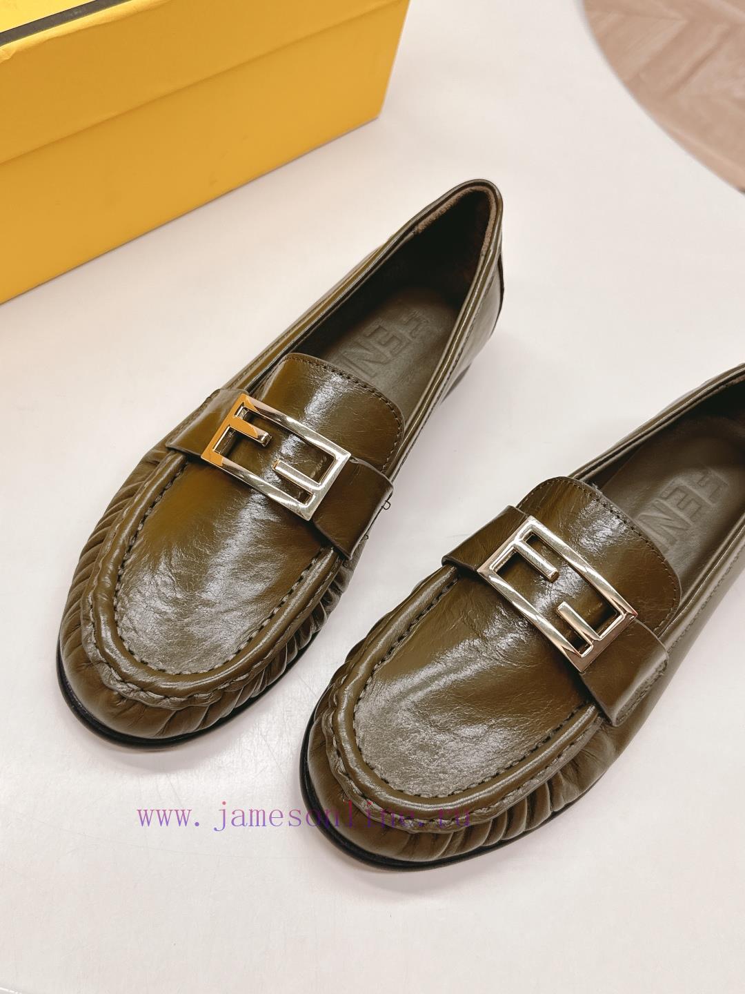 Fendi 26 Spring Collection New Single Shoes Small Leather Shoes Le Fu Shoe Last Type Versatile am6gjdg8 - Image 5