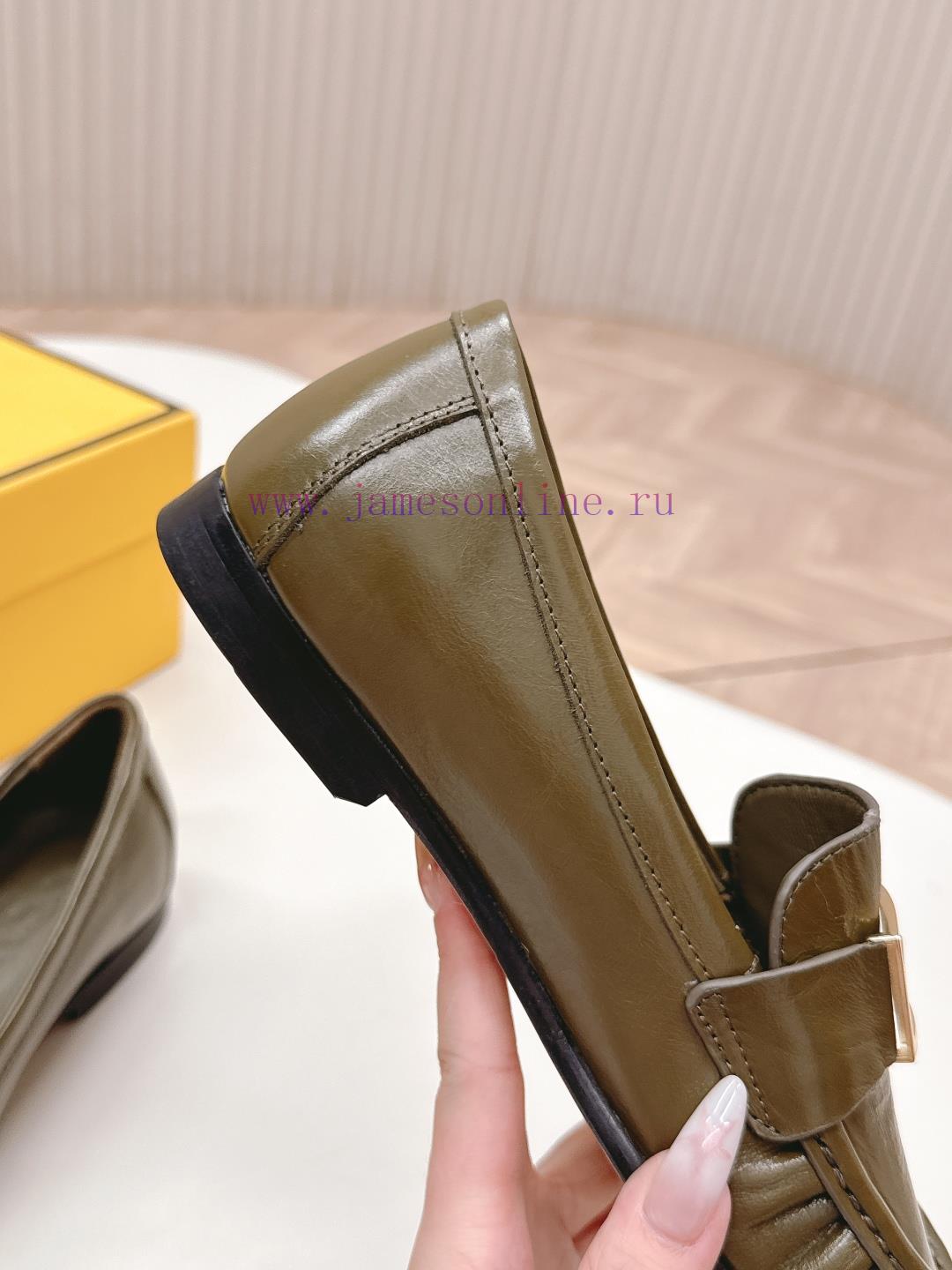 Fendi 26 Spring Collection New Single Shoes Small Leather Shoes Le Fu Shoe Last Type Versatile am6gjdg8 - Image 8