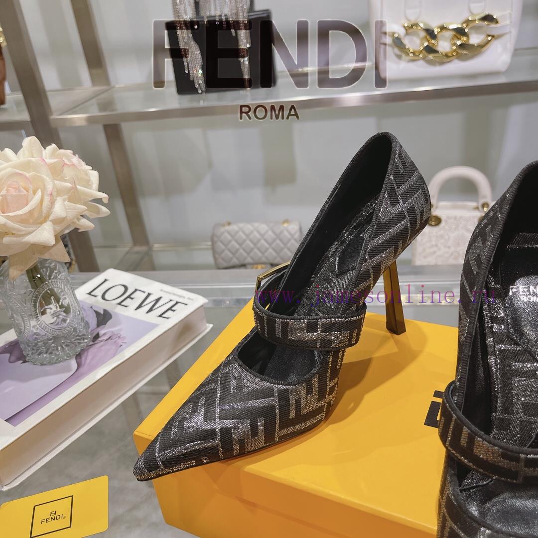 𝐅𝐄𝐍𝐃𝐈 | Fendi 𝟐𝟎𝟐 4 Fashion Show New Single Shoes━━━━━ FENDI━━━━━Fendi's Latest Popular Metal S gxekknbj - Image 6