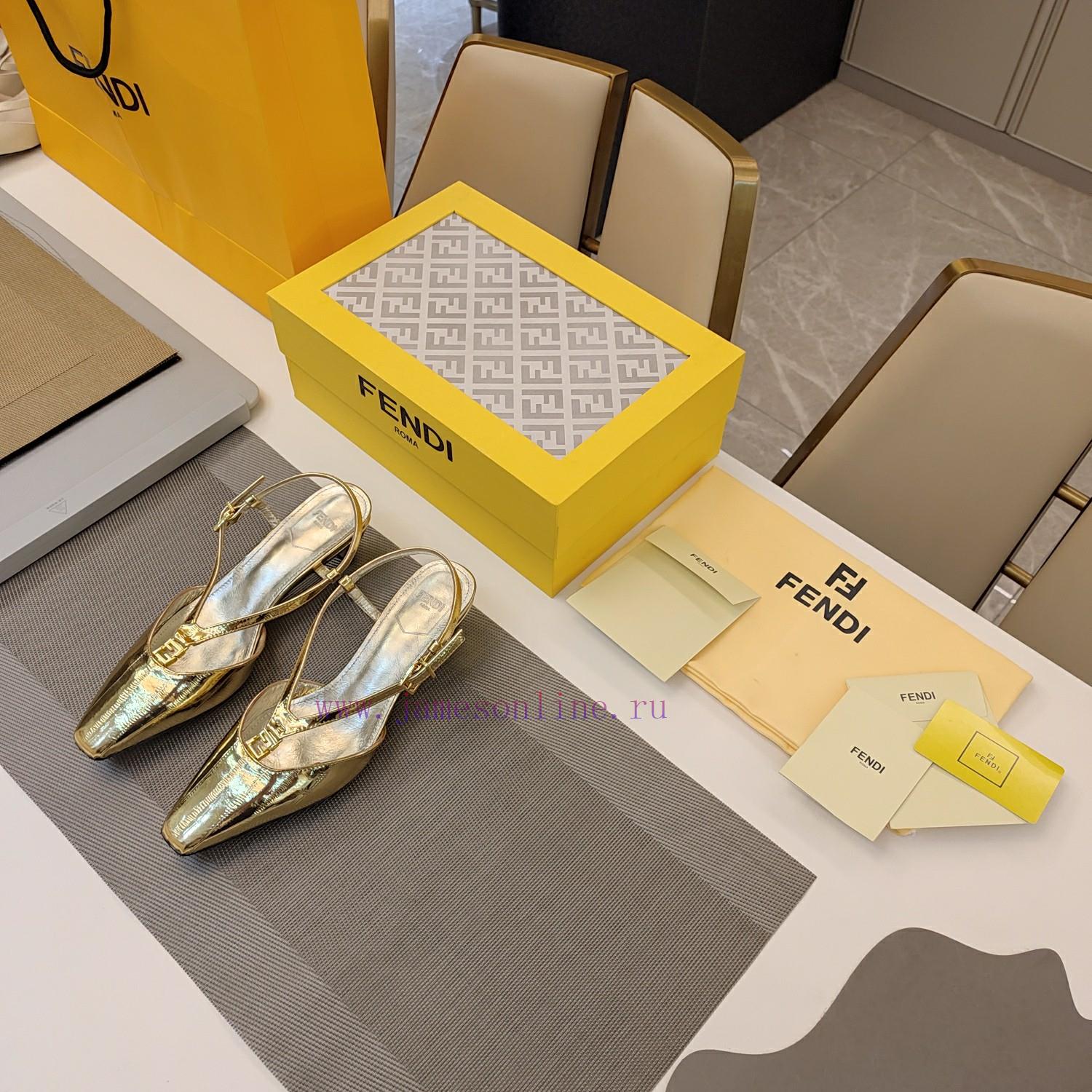 Small Cone And V-shaped Strap Metal Double F Buckle Mueller Sandals SeriesFendi Top Edition 202 74ndpt9w - Image 3