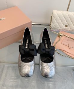 MIU MIU SS25 Early Spring Fashion Show New Coarse Heel Round Toe Mary Jane Bow Elastic Band Sin 0or1vd01