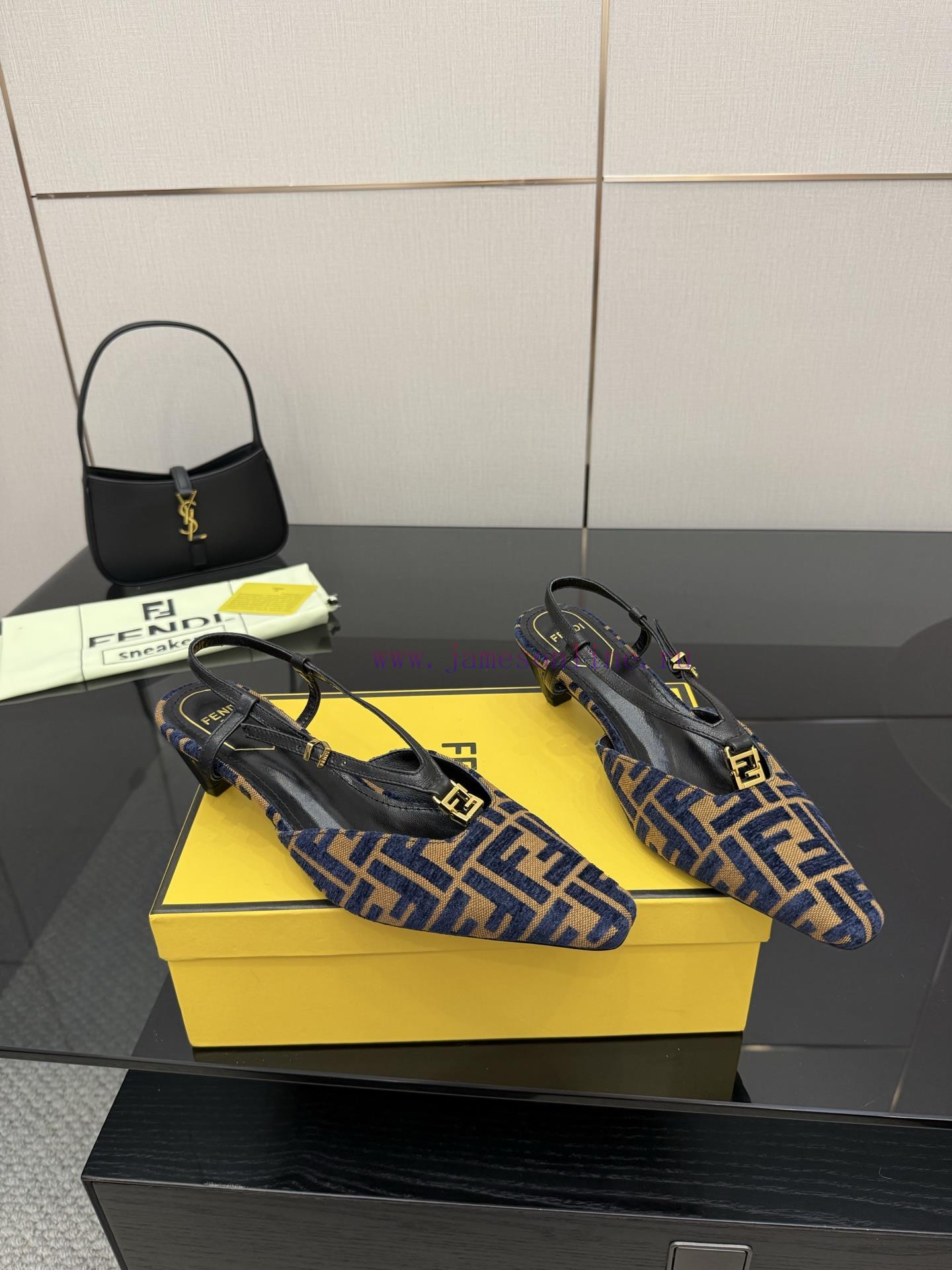 𝙁𝙀𝙉𝘿𝙄 New Fendi FFold Square Head Snell Dew Heel SandalsSquare Toe Open Heel Shoes With Origina o9ro5wmd - Image 3