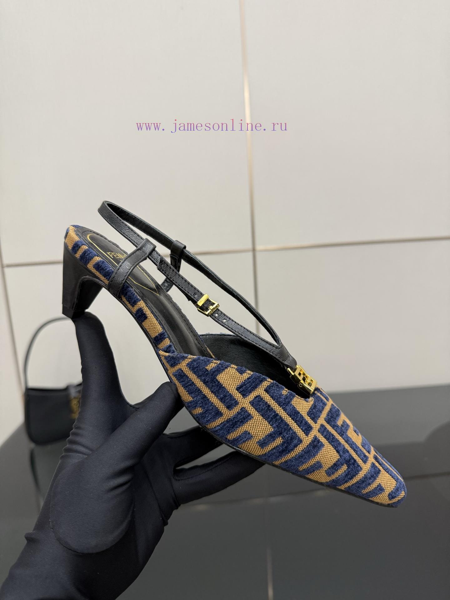 𝙁𝙀𝙉𝘿𝙄 New Fendi FFold Square Head Snell Dew Heel SandalsSquare Toe Open Heel Shoes With Origina o9ro5wmd - Image 8