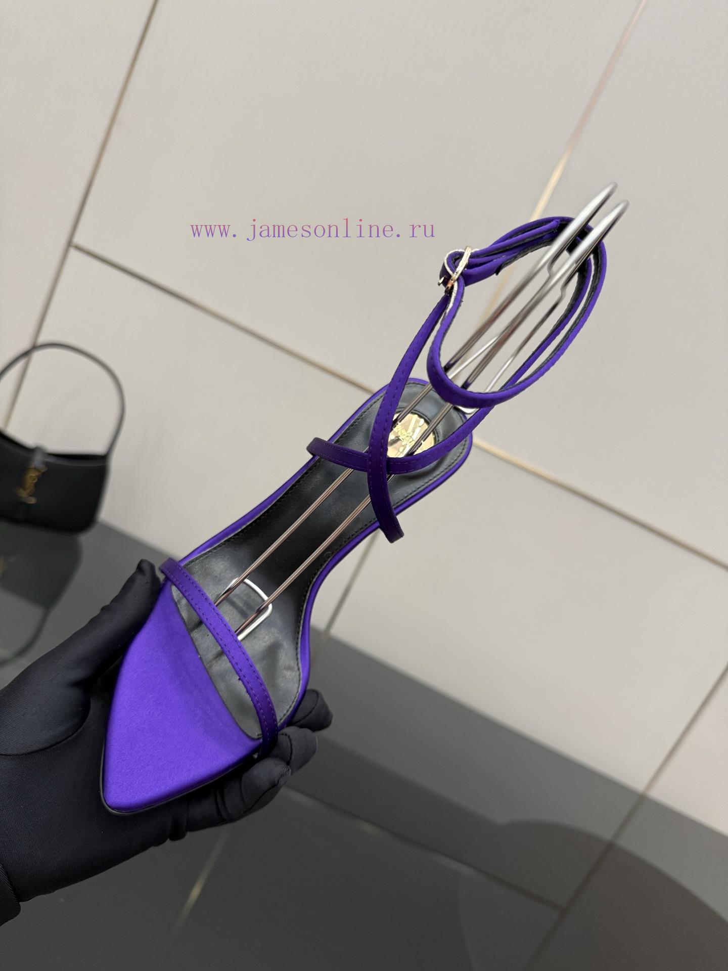 Saint Laurent | Stunningly Beautiful High Heels With ThornsWho Can Refuse YSL High Heels Claimi fybnie30 - Image 9