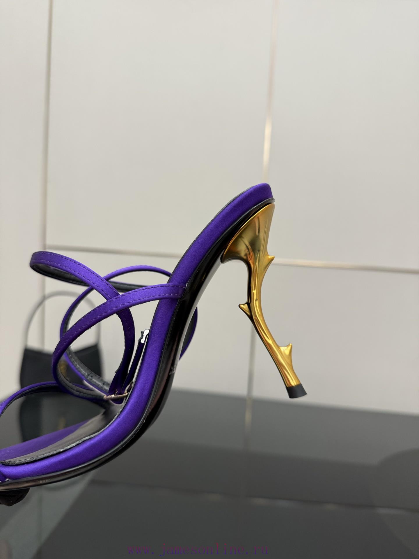 Saint Laurent | Stunningly Beautiful High Heels With ThornsWho Can Refuse YSL High Heels Claimi fybnie30 - Image 10