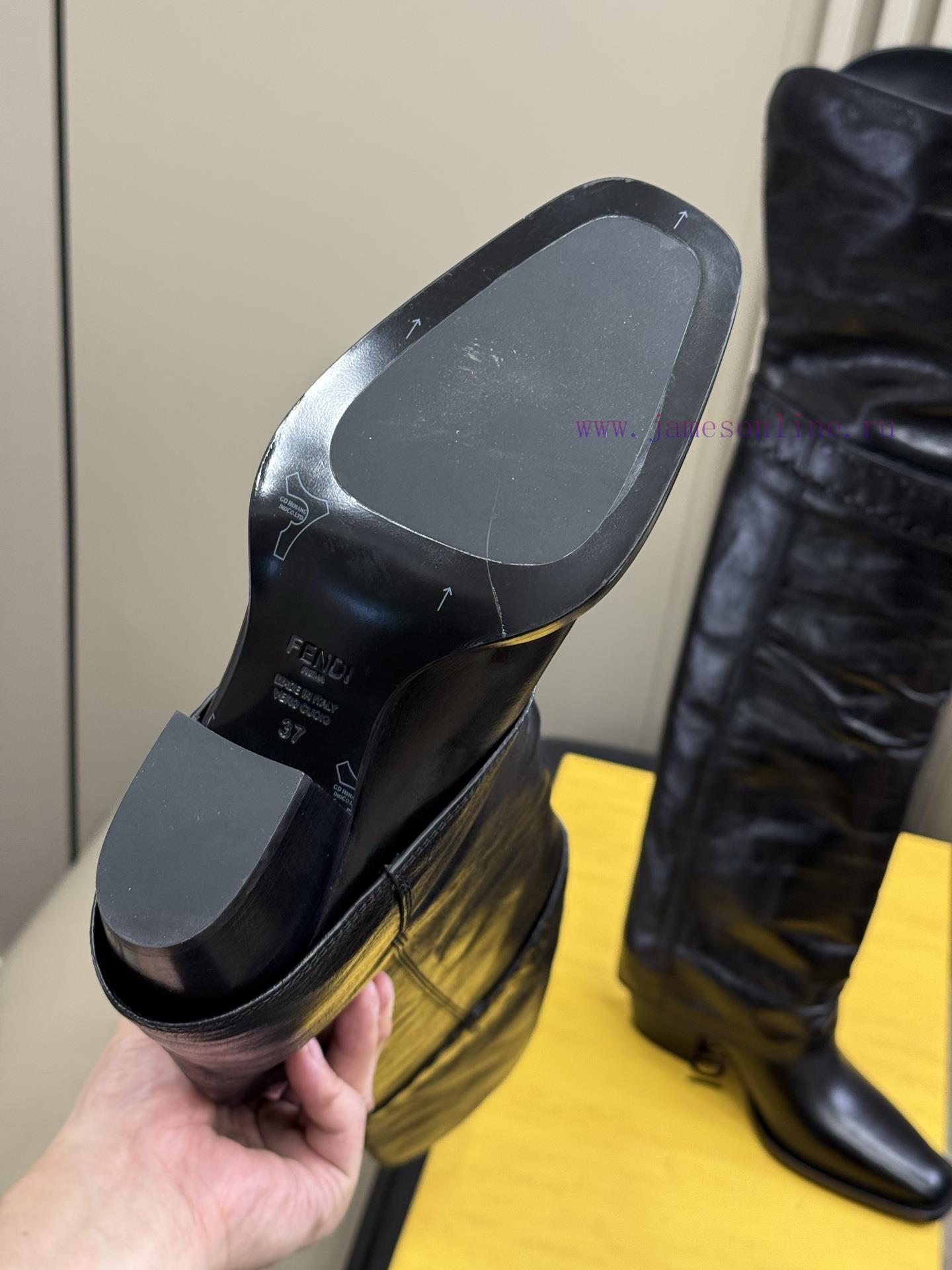 FENDI Pants And Boots Launch New Autumn And Winter ProductsFENDI # New Fendi Boots FENDI Pants py1b4dx9 - Image 10