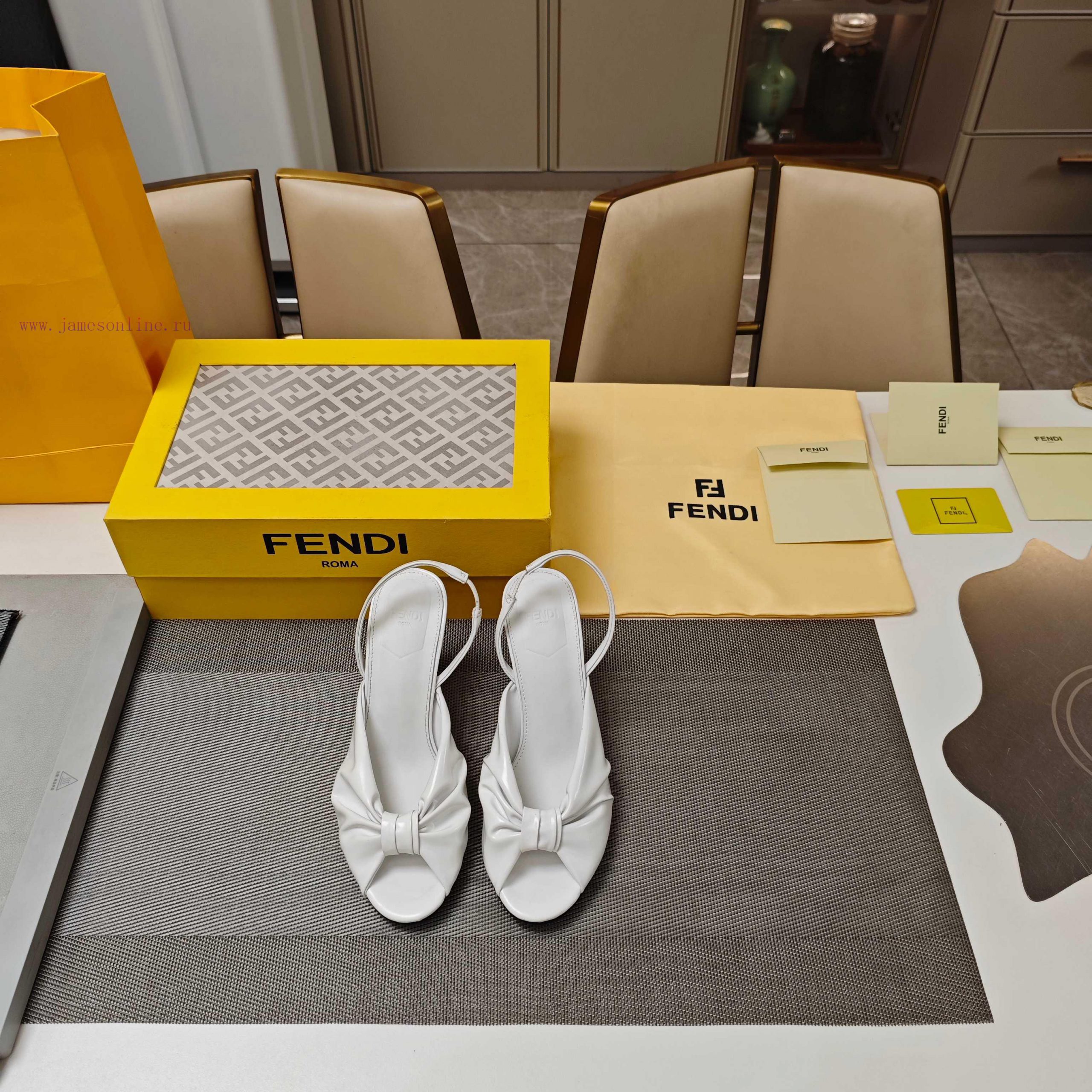 The High-heeled Knot Tied Sandals Sought After By 25SS Stars "Song Yuqi Zhou Xiao's Same Slope a6tqzatj