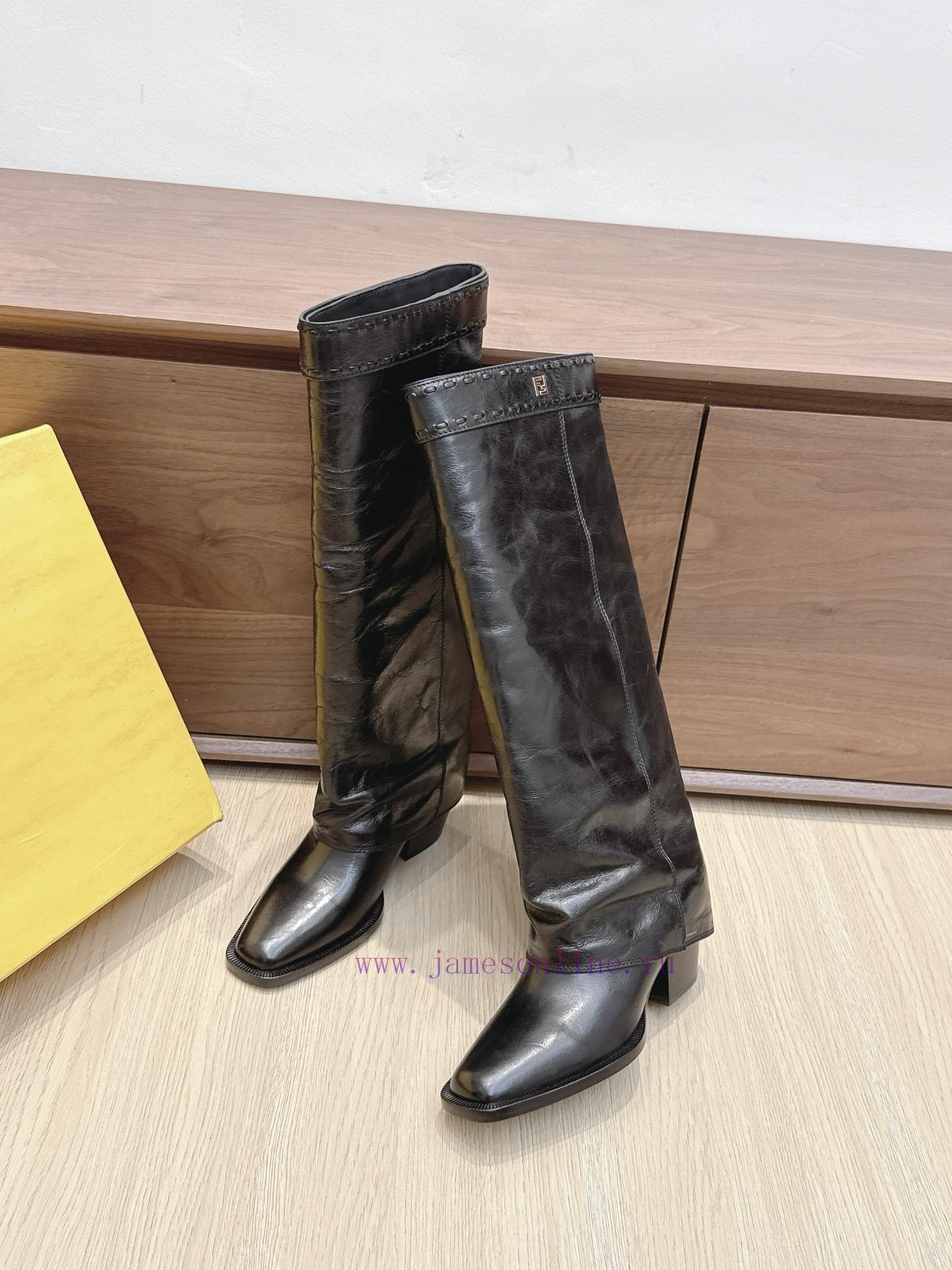Purchasing GradeFendi's Classic Autumn And Winter Boots Have Become Popular Featuring A Combina 4gdu9zr4 - Image 5