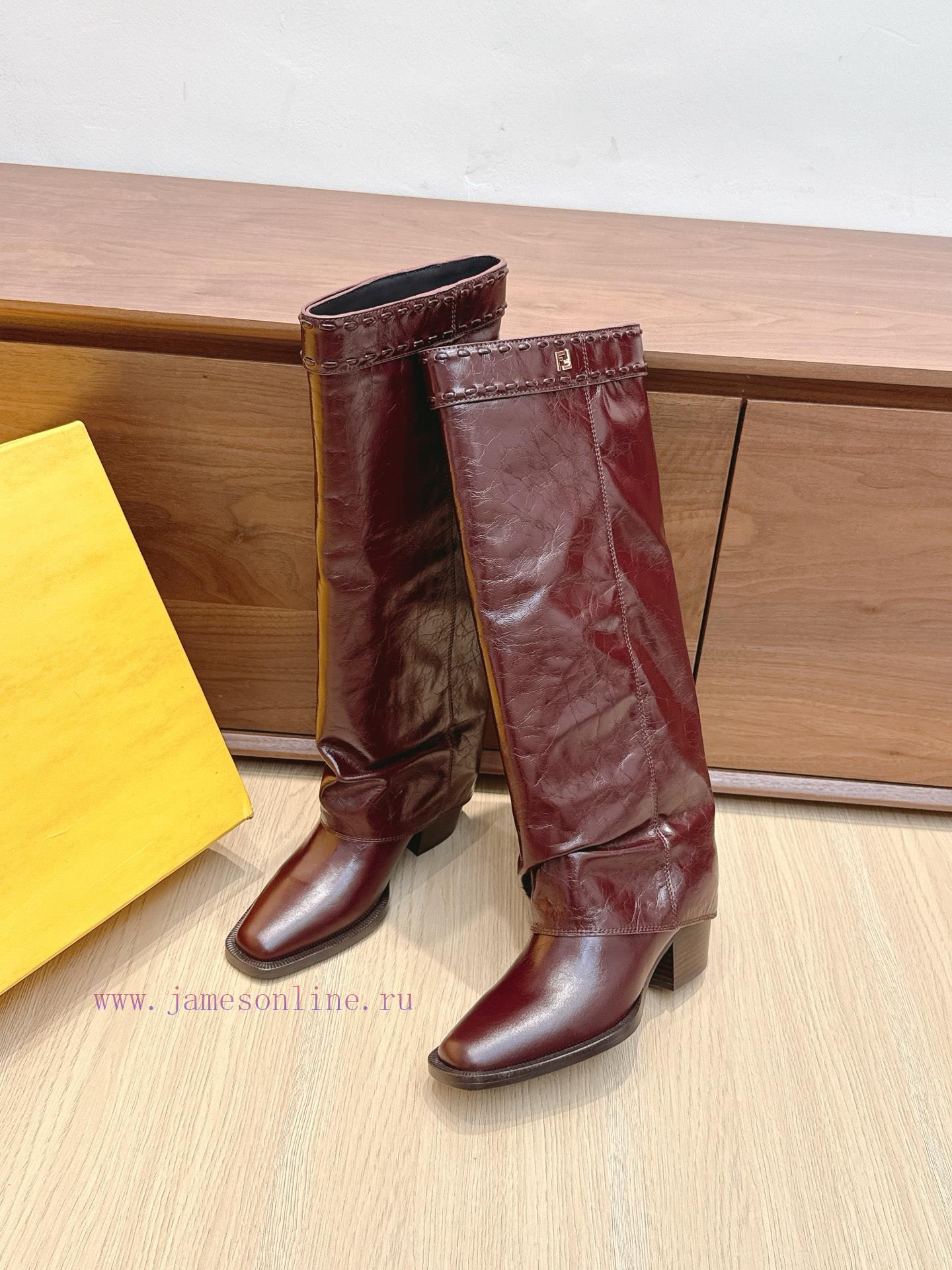 Purchasing GradeFendi's Classic Autumn And Winter Boots Have Become Popular Featuring A Combina 1luo03fd - Image 5