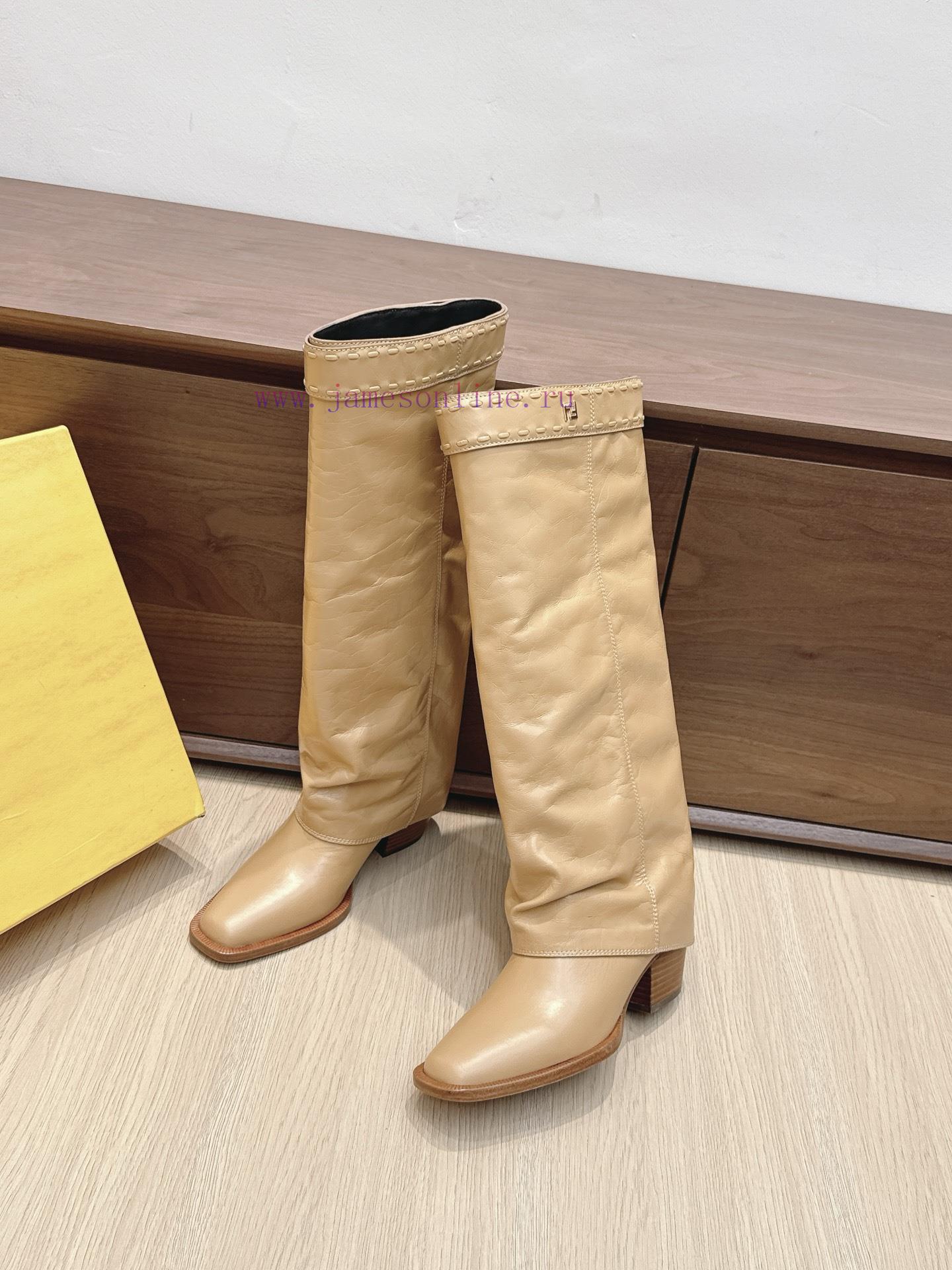 Purchasing GradeFendi's Classic Autumn And Winter Boots Have Become Popular Featuring A Combina pvk7eoei - Image 5