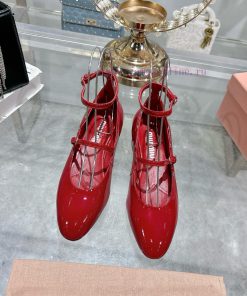 Single ShoeMiu Miu 25 Autumn/Winter New Round Head Small Single ShoesAt First Glance Miumiu's H 36xp6299